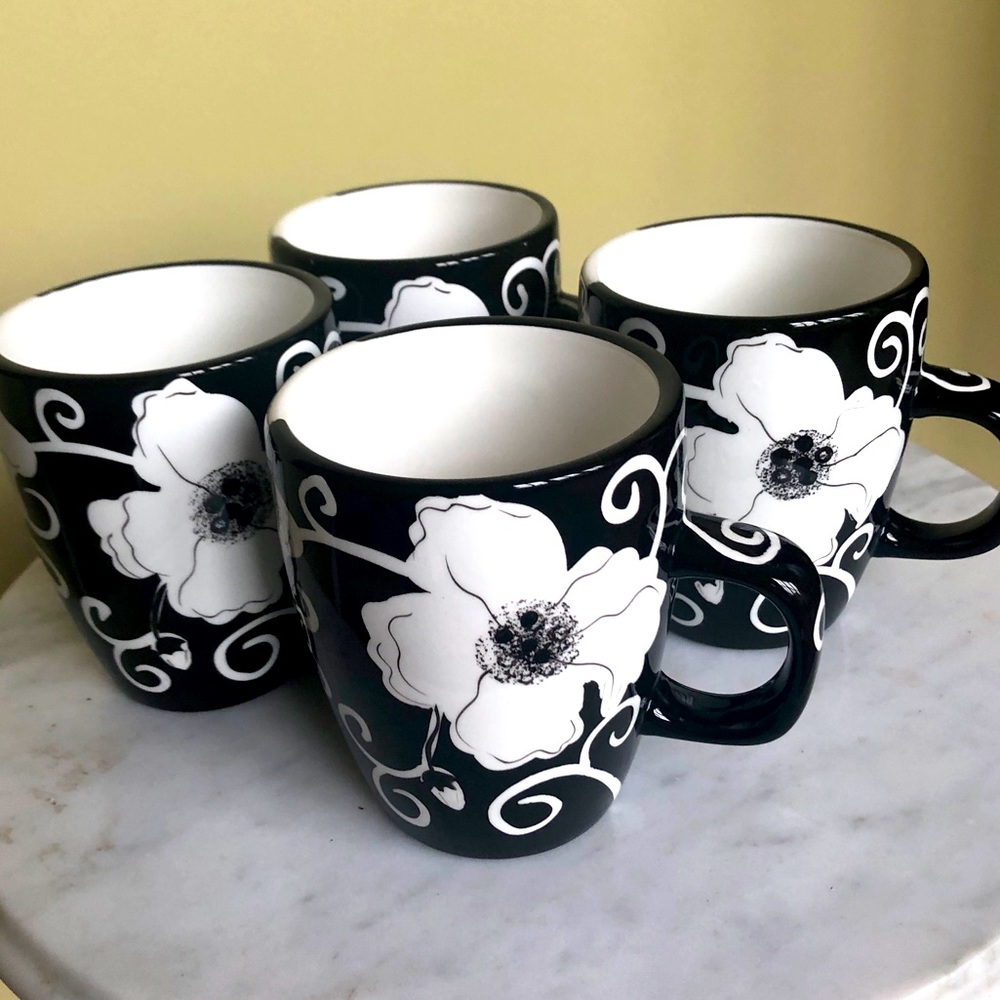 Set of 4 Mugs - designed in California